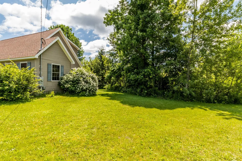 10 Pen Bay Avenue Rockland ME 04841