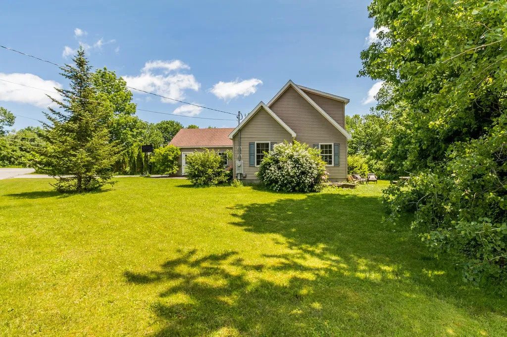 10 Pen Bay Avenue Rockland ME 04841