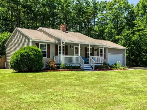 30 Boulder Drive Gorham ME 04038