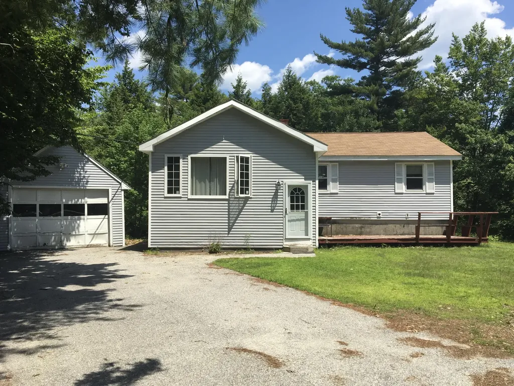 83 Whitney Road Gray ME 04039