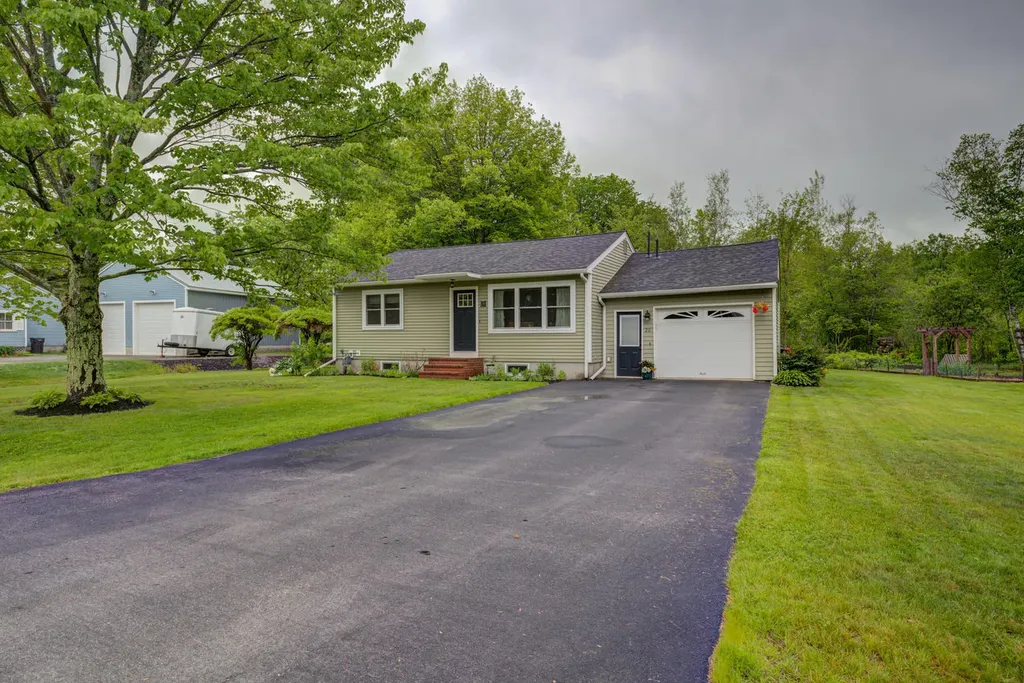 20 Spring Street Scarborough ME 04074