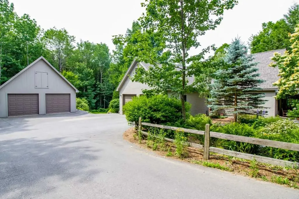 111 Applewood Drive Farmington ME 04938