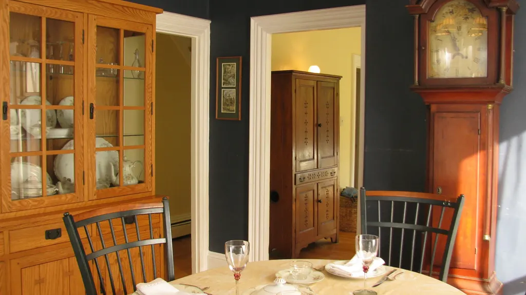 38 Pleasant Street Gardiner ME 04345