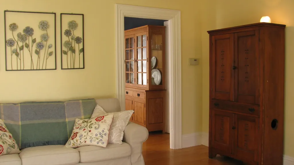 38 Pleasant Street Gardiner ME 04345