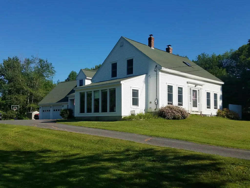 3232 Middle Road Sidney ME 04330