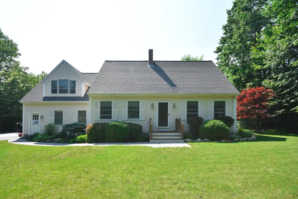 21 Busque Boulevard Standish ME 04084