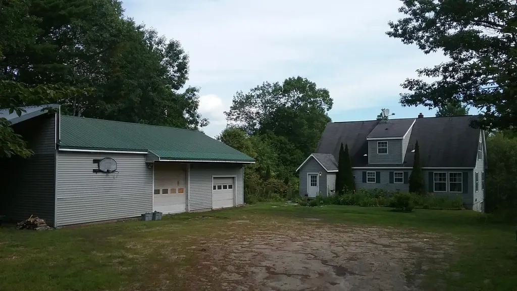 41 Old Pine Ridge Drive Norway ME 04268
