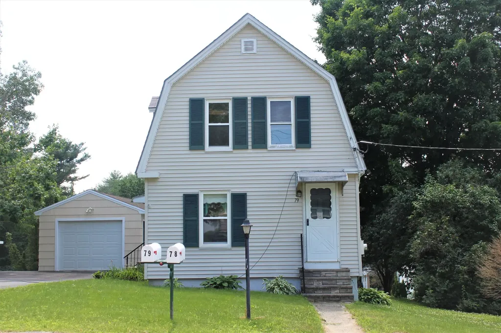 79 Pride Road Auburn ME 04210