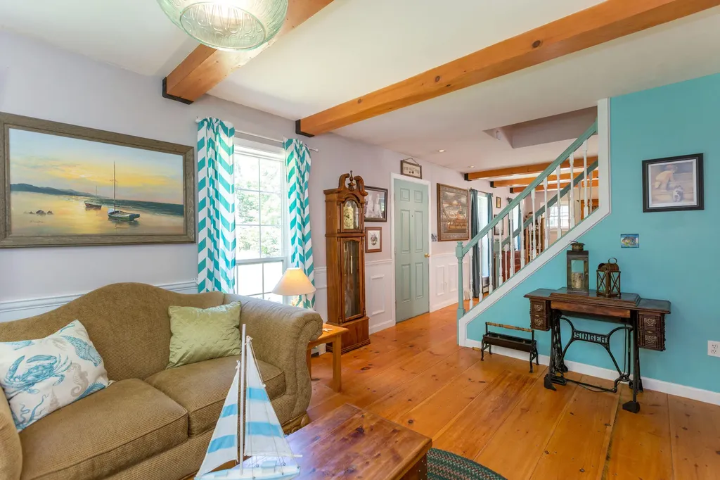 98 Youngs Point Road Wiscasset ME 04578