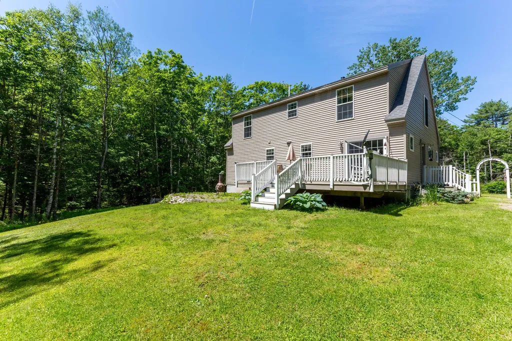 98 Youngs Point Road Wiscasset ME 04578