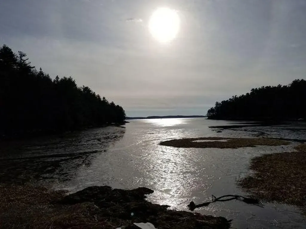 98 Youngs Point Road Wiscasset ME 04578