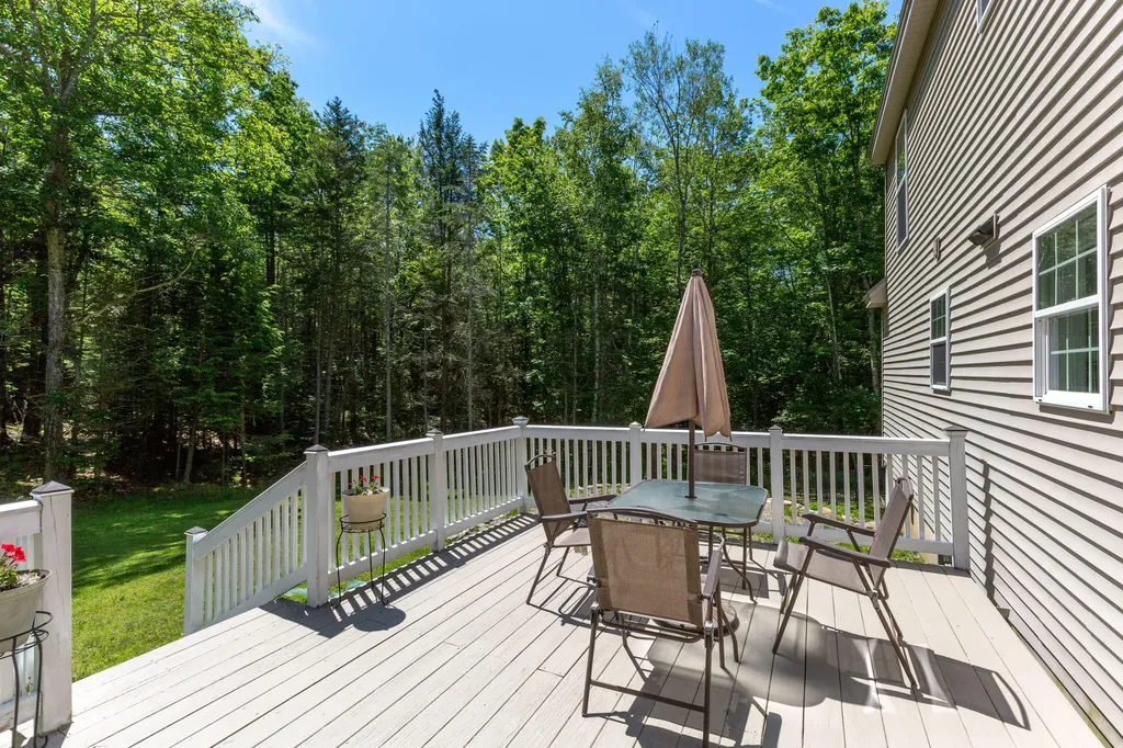 98 Youngs Point Road Wiscasset ME 04578