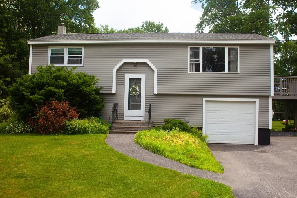 3 Brunell Avenue Sanford ME 04073