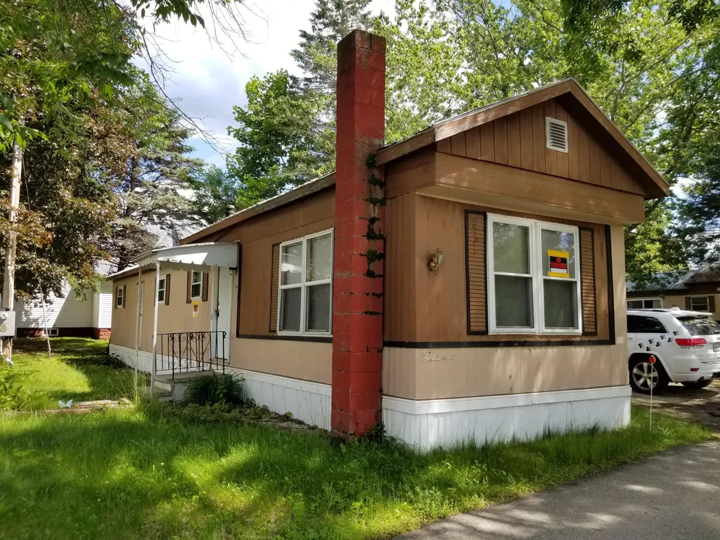 16 & 18 Summer Street Norway ME 04268
