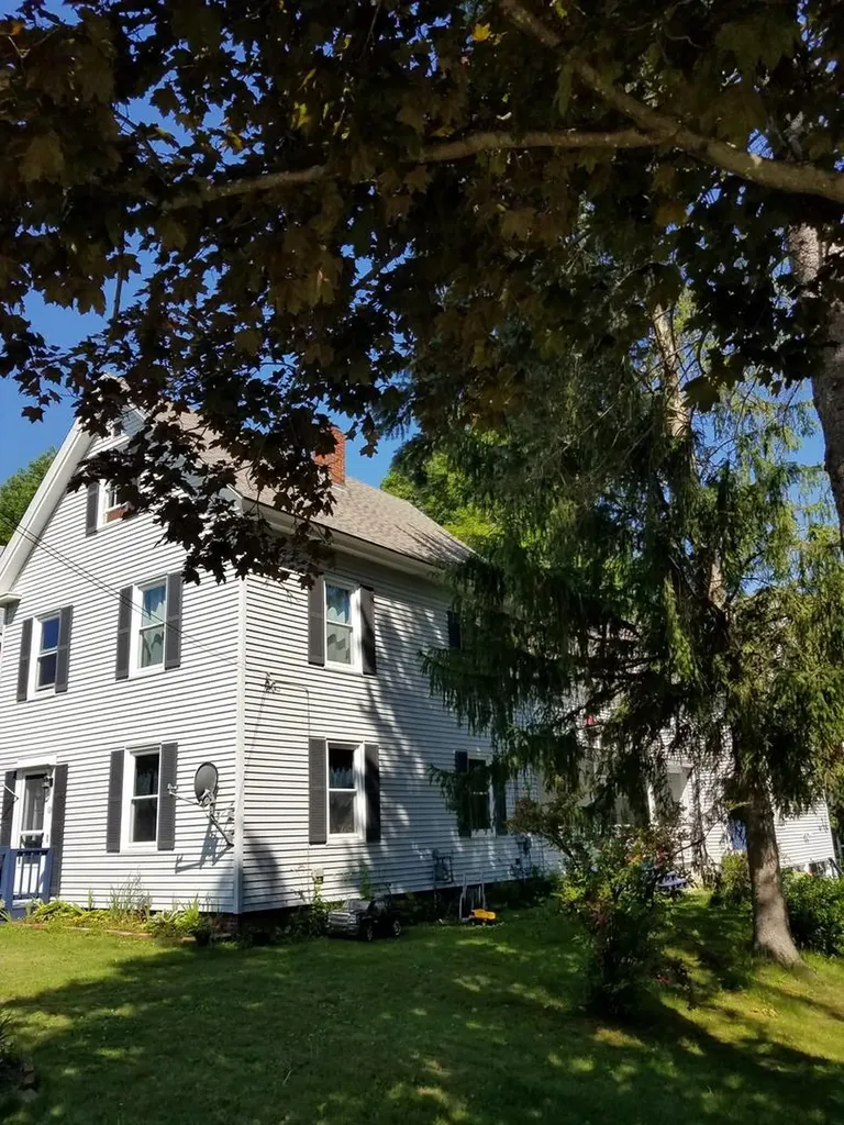 63 Central Street Gardiner ME 04345
