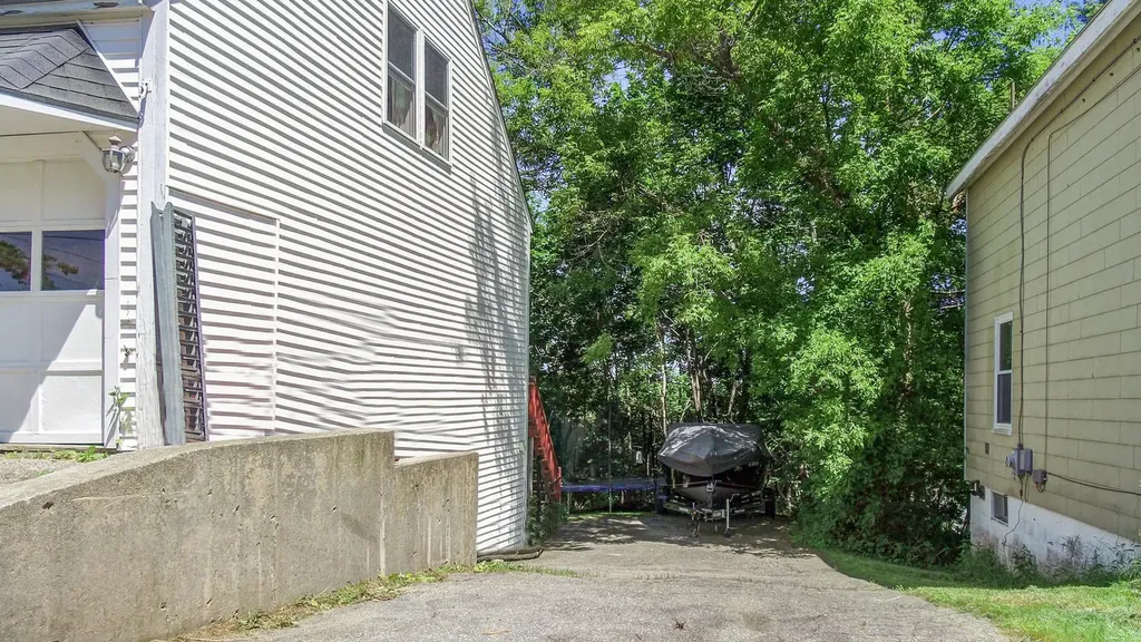 2 Goddard Street Bath ME 04530