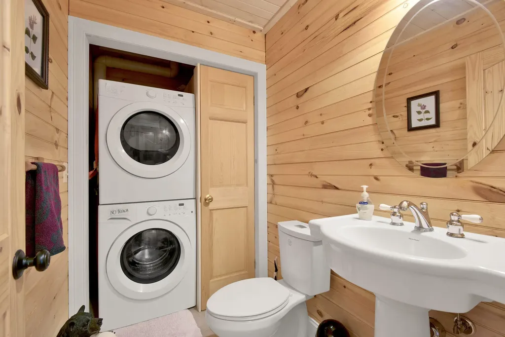 143 Shore Road Otisfield ME 04270