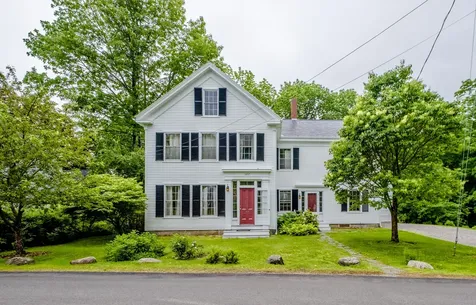 11 Sea Street Camden ME 04843