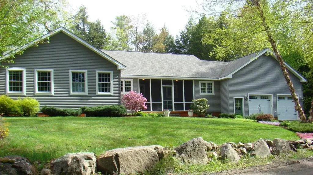 111 Gayton Lane Winthrop ME 04364