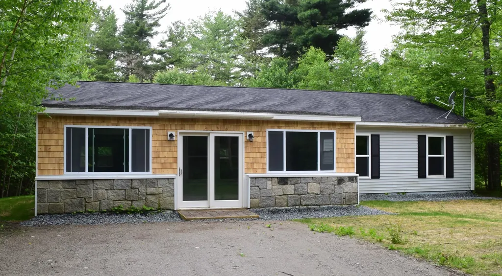 82 Graham Way Ellsworth ME 04605