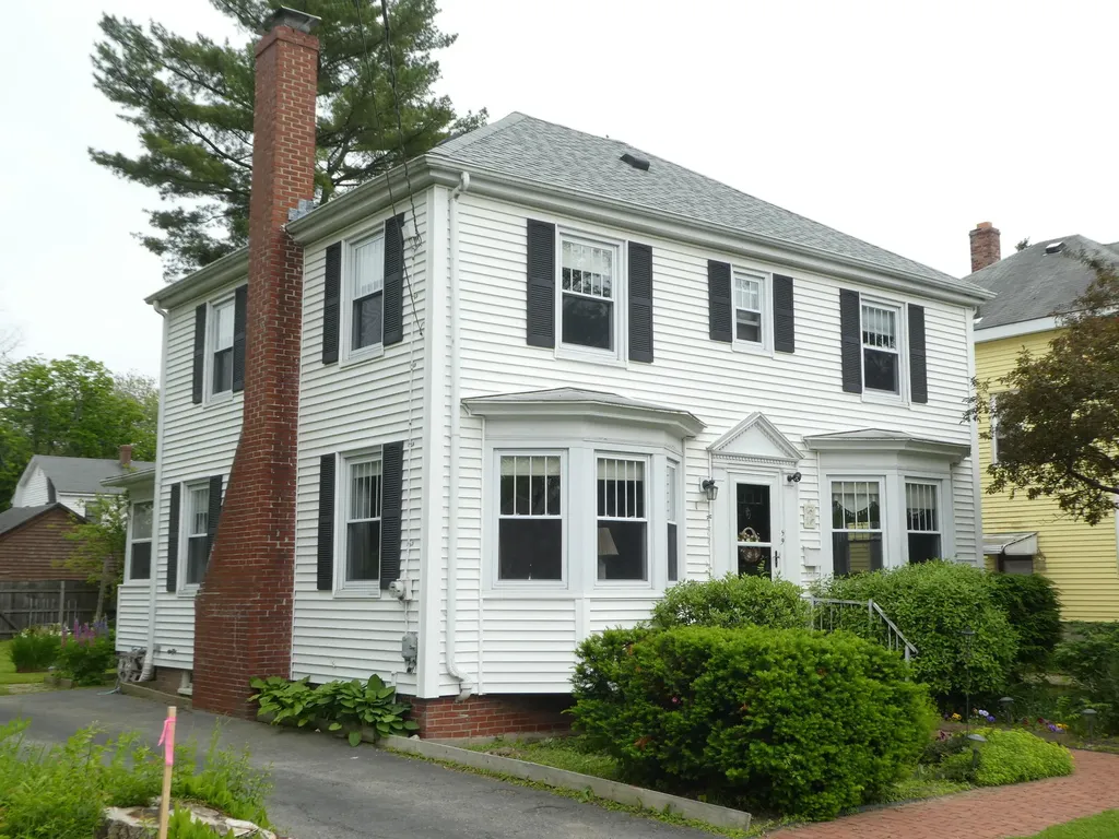 59 Edwards Street Portland ME 04102