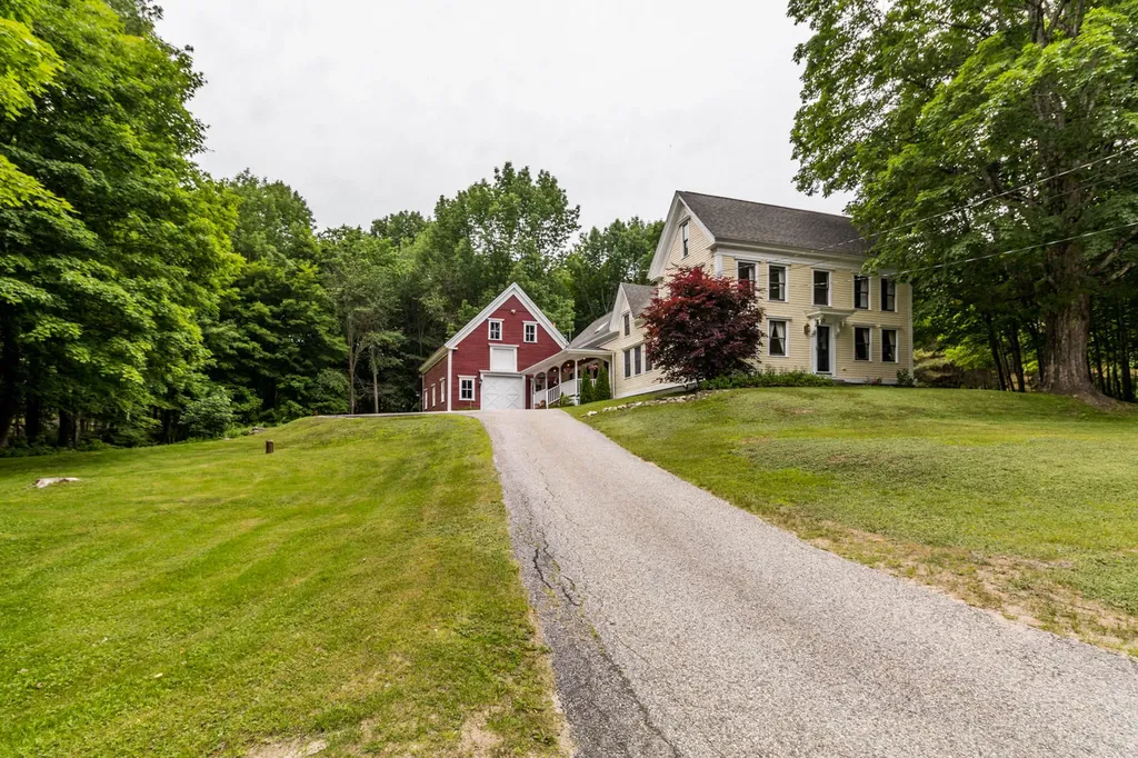 12 Raymond Hill Road Raymond ME 04071