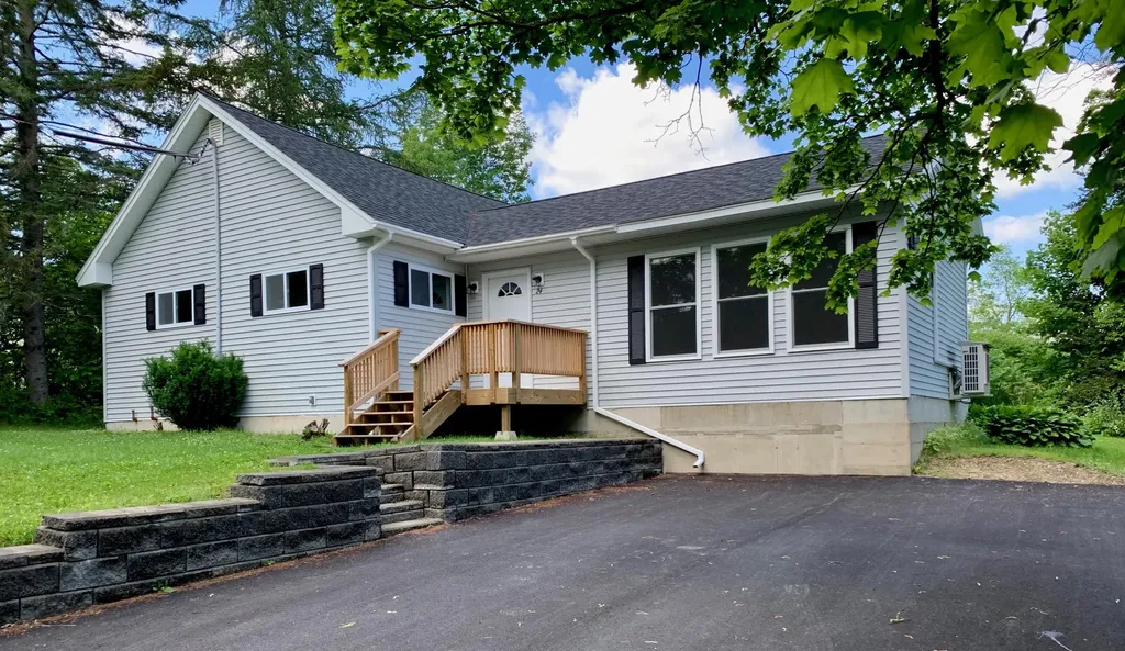 24 Washington Street Winterport ME 04496