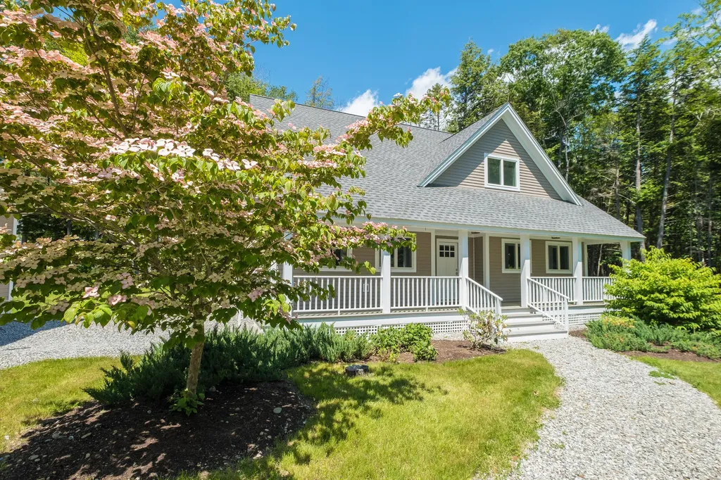 49 Moody Mountain Road Lincolnville ME 04849