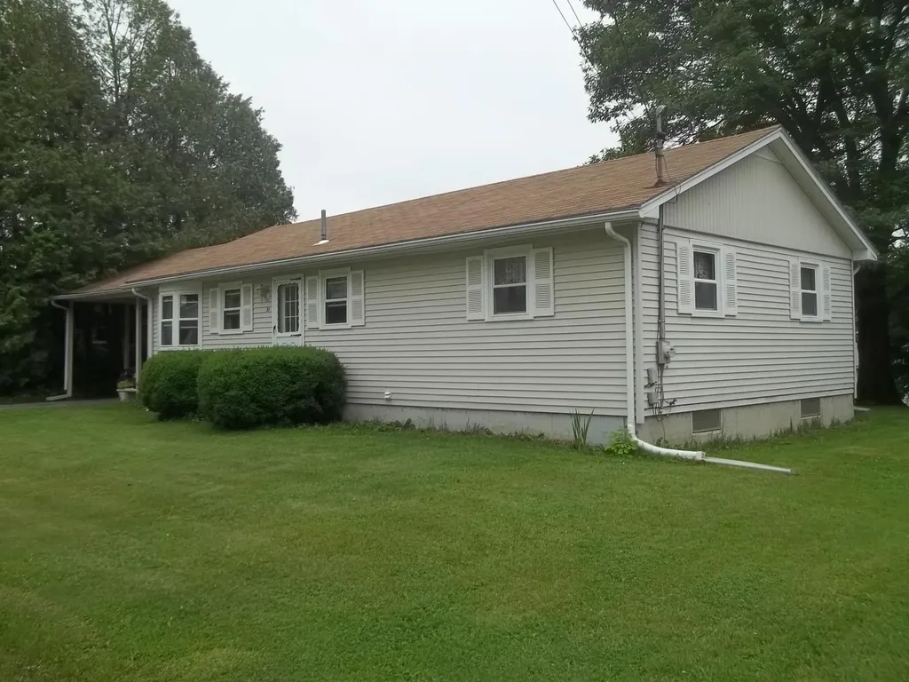 31 Ginger Avenue Winslow ME 04901