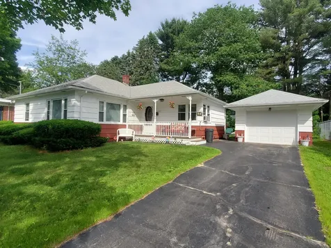 21 Arkwright Avenue Lewiston ME 04240