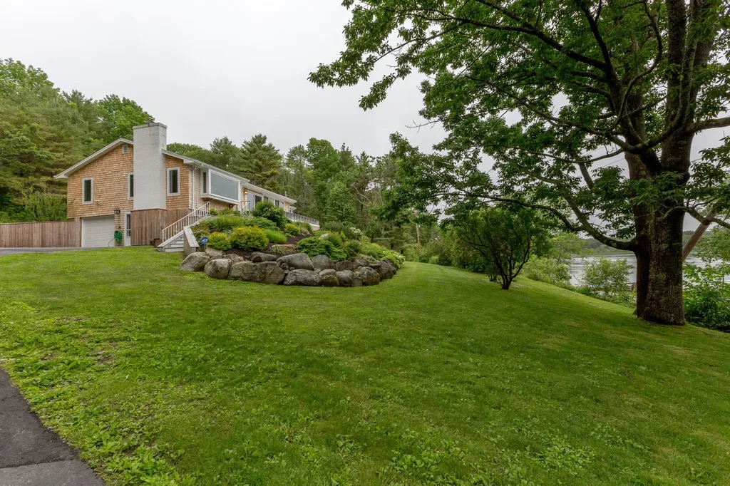 1560 Washington Street Bath ME 04530