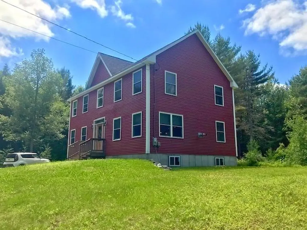 940 Prescott Road Manchester ME 04351