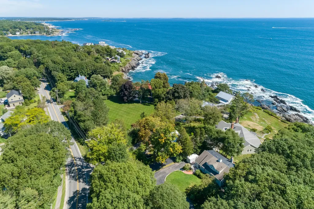 1168 Shore Road Cape Elizabeth ME 04107