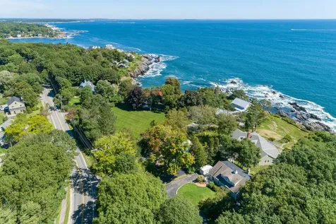 1168 Shore Road Cape Elizabeth ME 04107