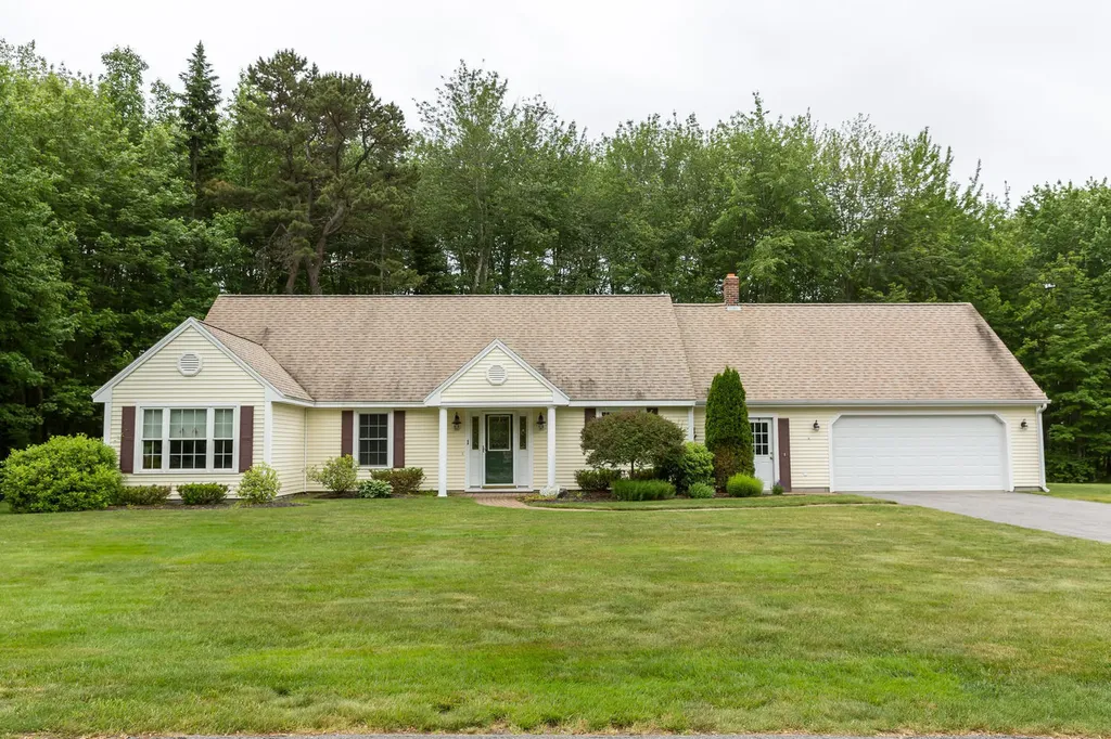 1 Coralburst Lane Scarborough ME 04074