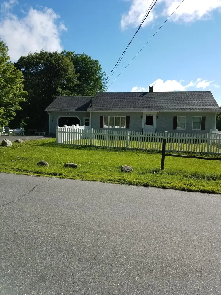18 Jesse Robbins Road N Belfast ME 04915
