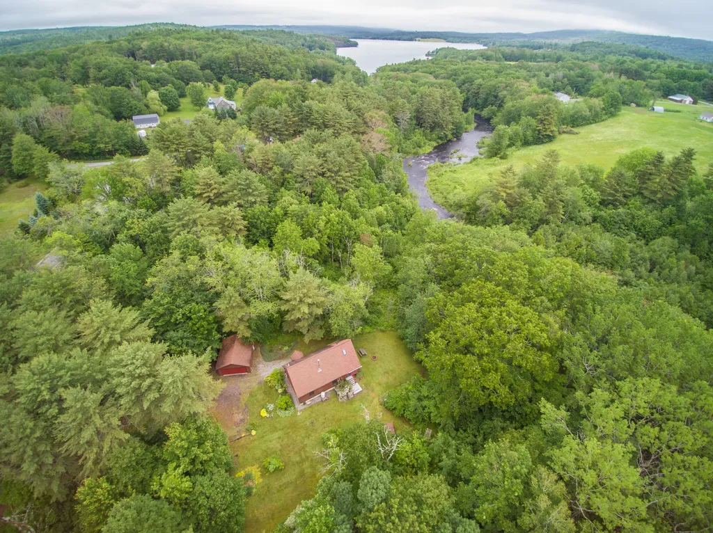 551 Appleton Road Union ME 04862