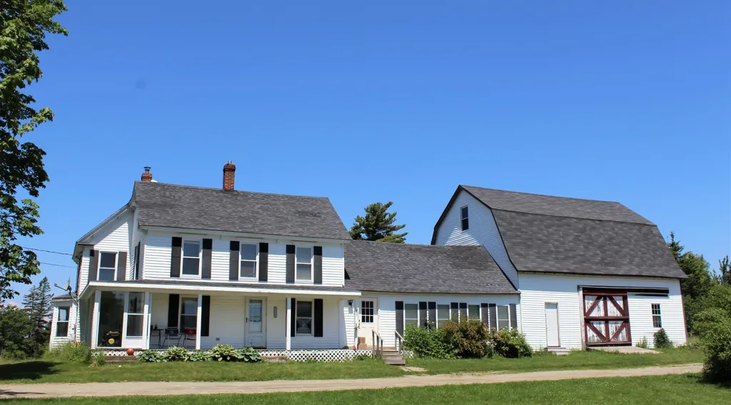 102 Cow Horn Trail Deer Isle ME 04627