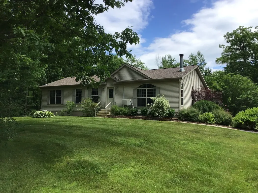 20 S Gage Road Oakland ME 04963