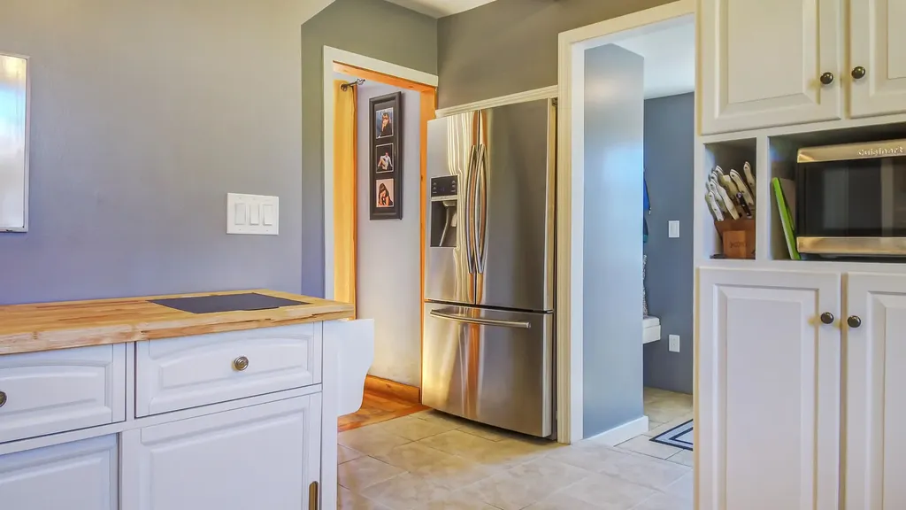 1075 River Avenue Gardiner ME 04345