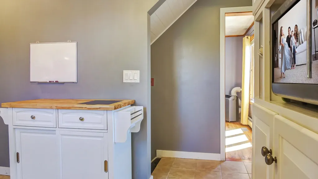 1075 River Avenue Gardiner ME 04345