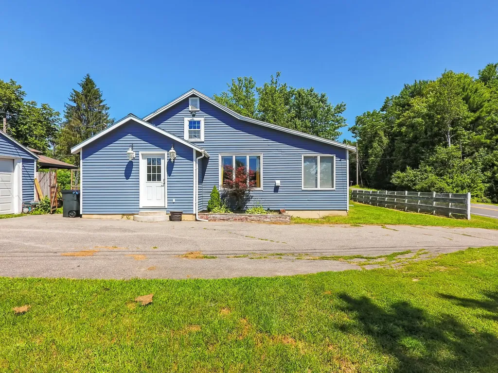 1075 River Avenue Gardiner ME 04345