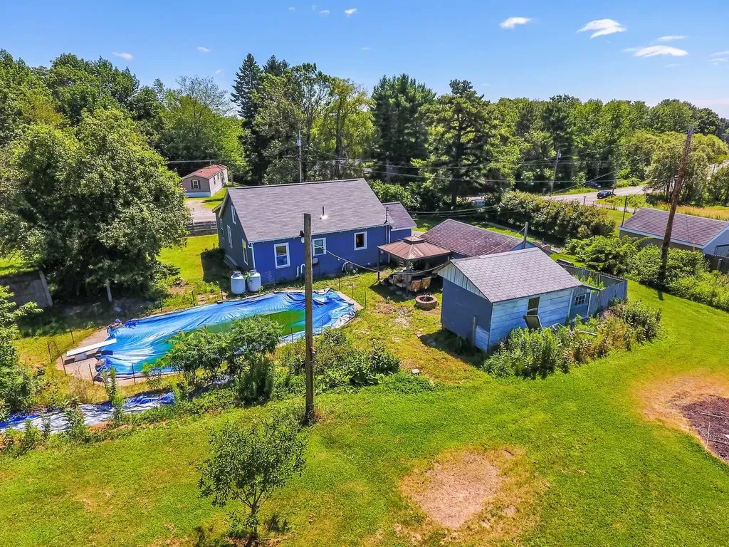 1075 River Avenue Gardiner ME 04345