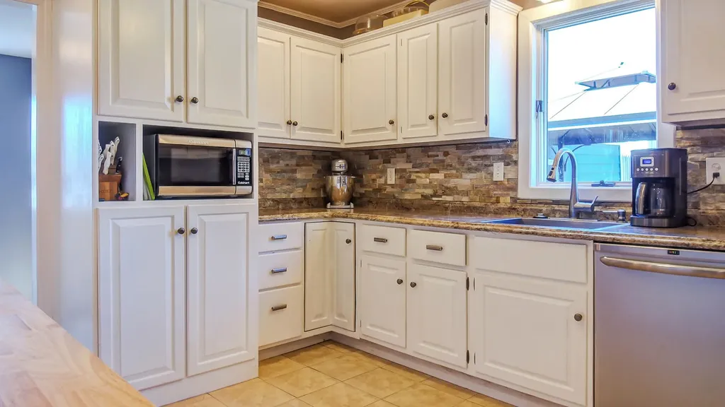 1075 River Avenue Gardiner ME 04345