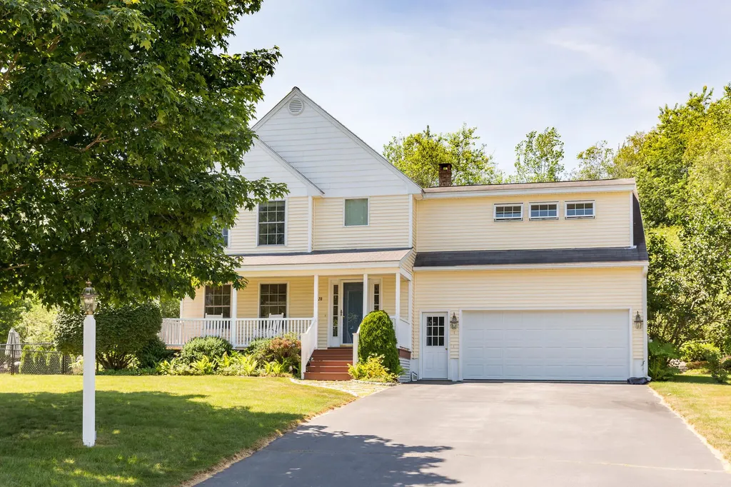 28 Clearview Drive Gorham ME 04038