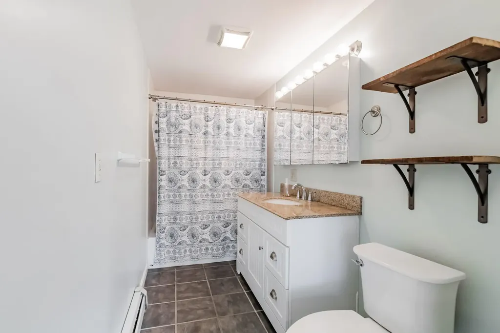 605-607 Washington Avenue Portland ME 04103