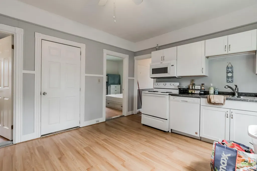 605-607 Washington Avenue Portland ME 04103