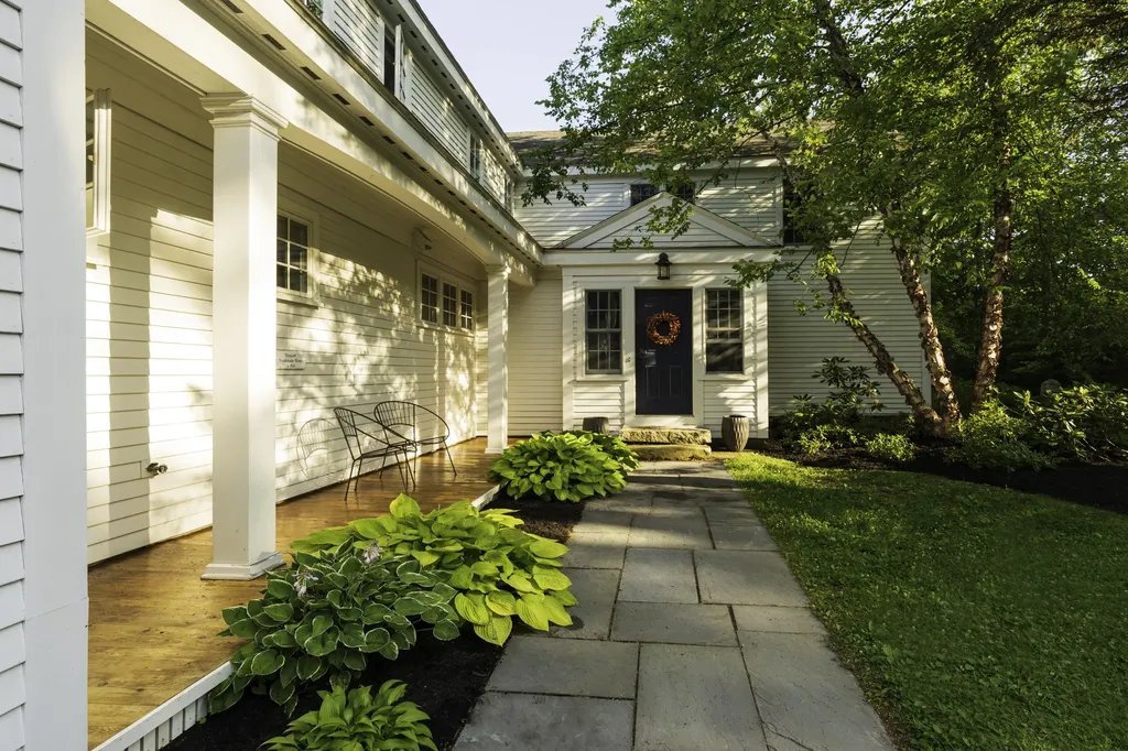 269 Blackstrap Road Falmouth ME 04105