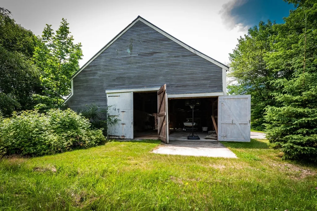 269 Blackstrap Road Falmouth ME 04105
