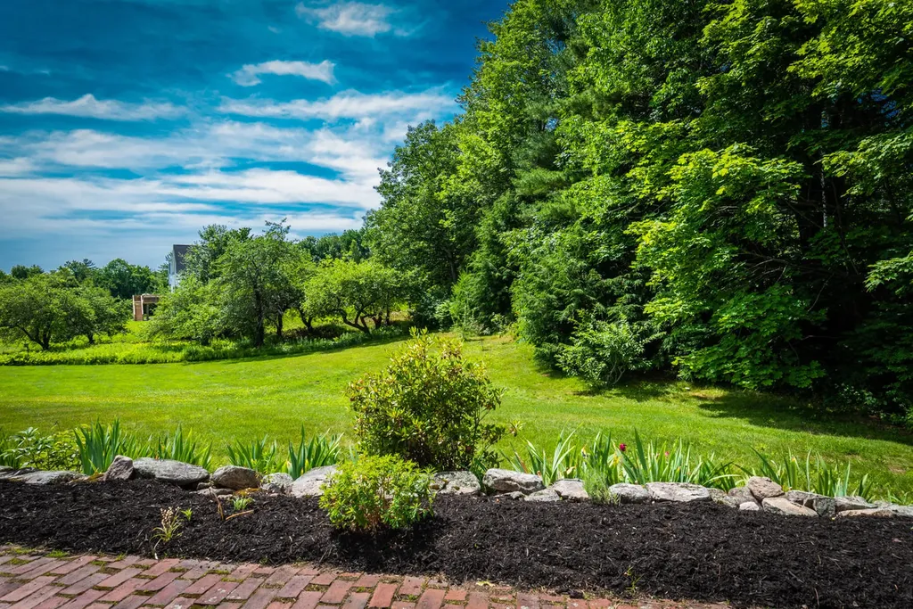 269 Blackstrap Road Falmouth ME 04105